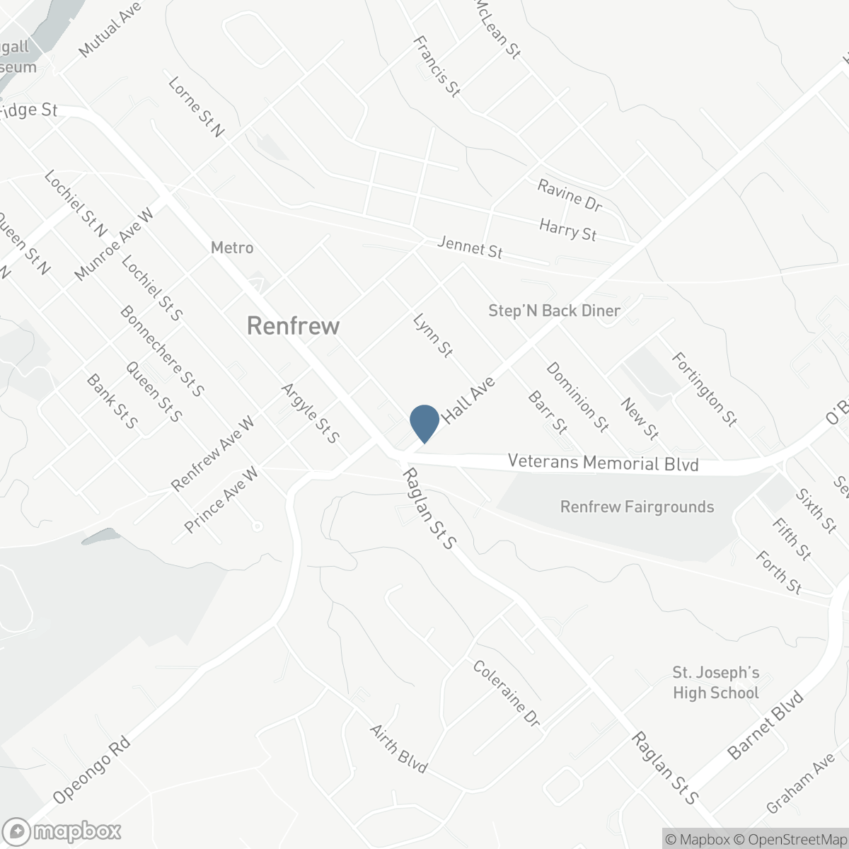 48 HALL AVENUE E, Renfrew, Ontario K7V 2S3